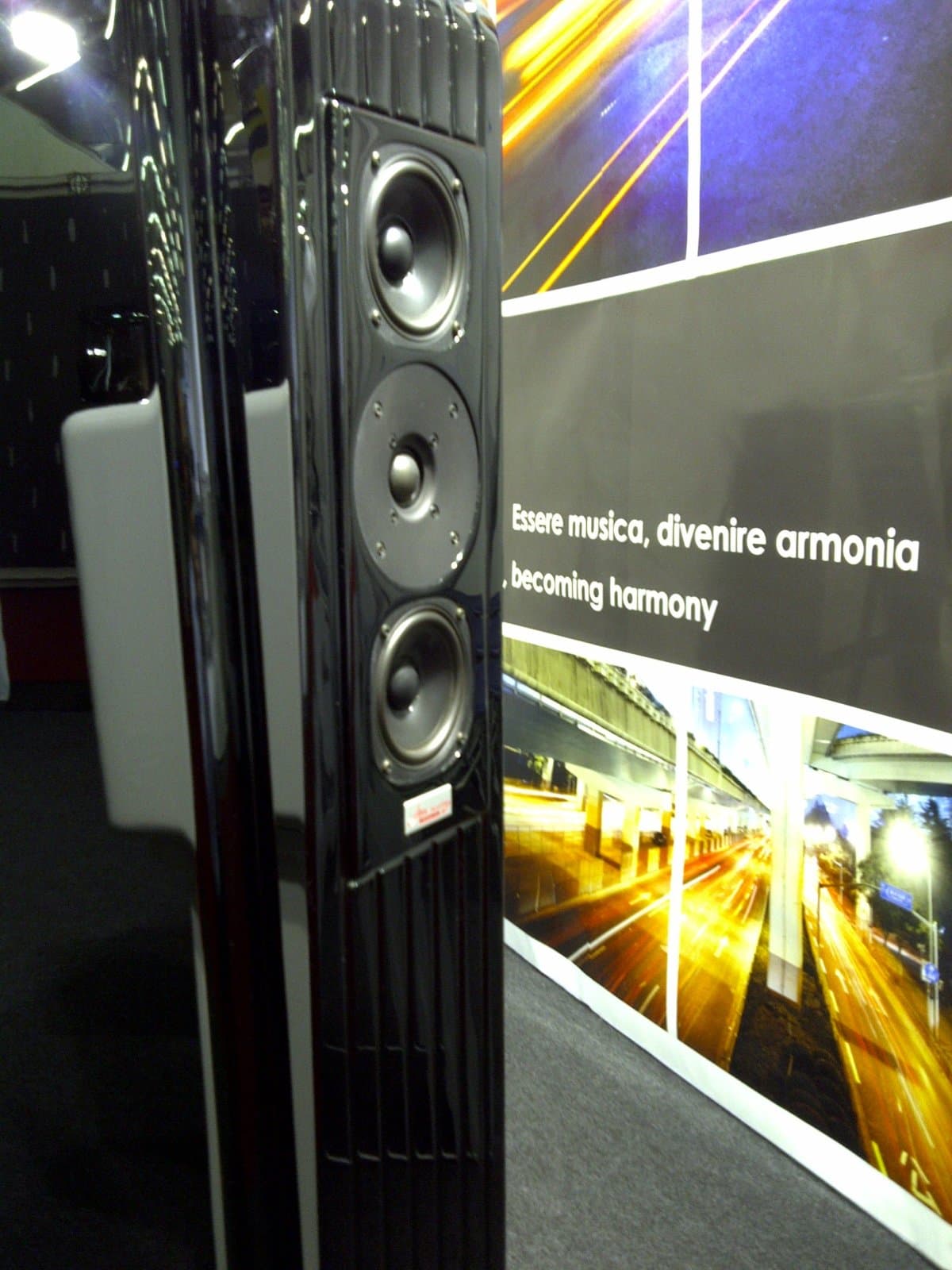 Ars Aures Midi Sensorial MK III — 3-way D'Appolito floorstander, Blue Note Award winner (1)