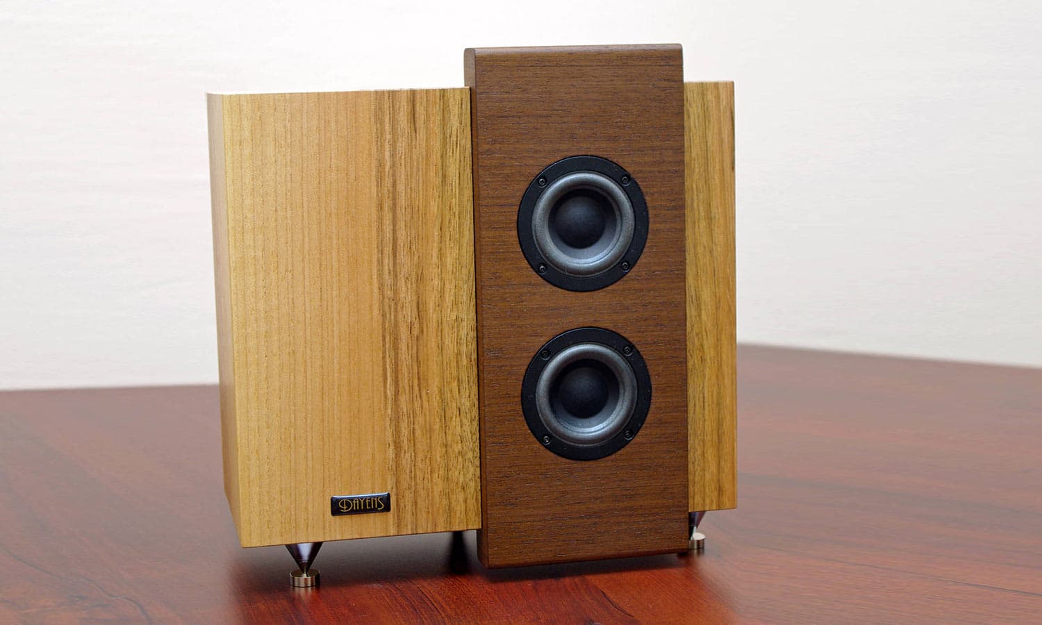 Dayens Grande Nano — compact fullrange loudspeaker